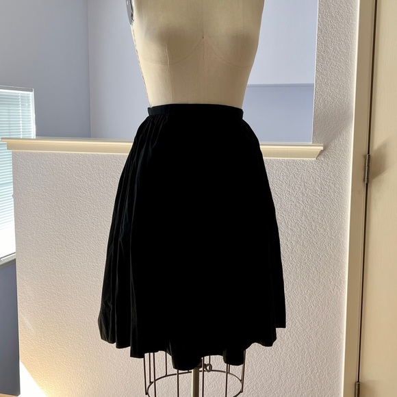Cotton Voile Lined Skirt with side pockets - Picture 2 of 5